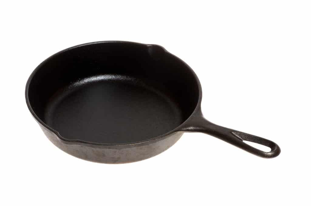 How to properly clean a cast iron skillet properly