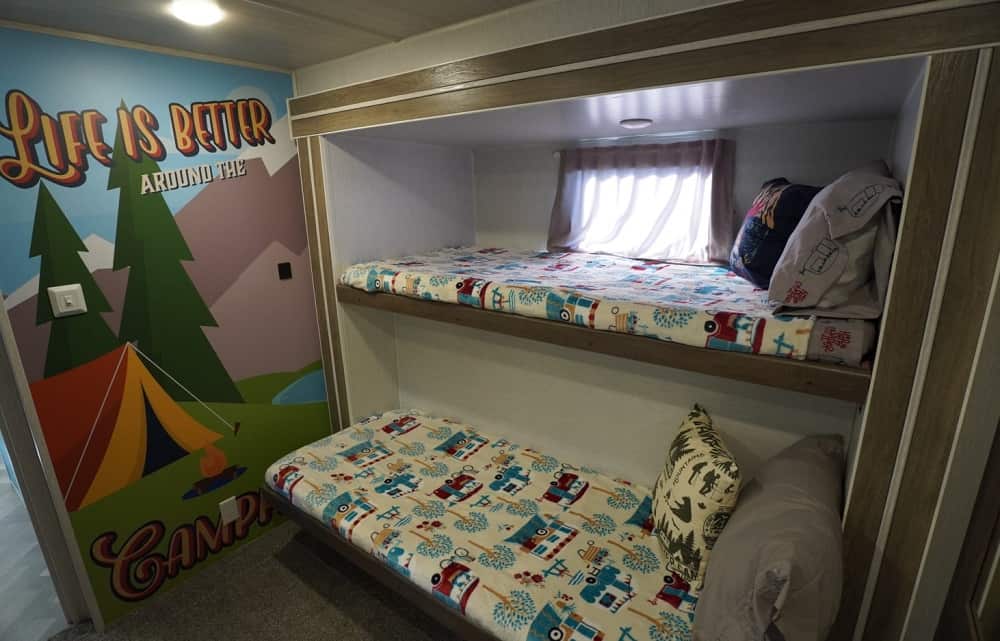 adventure bunk room